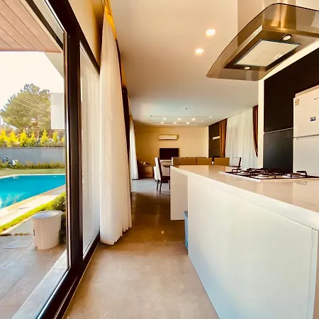 Nda Havuzlu Oasis Evleri 8 Kusadasi